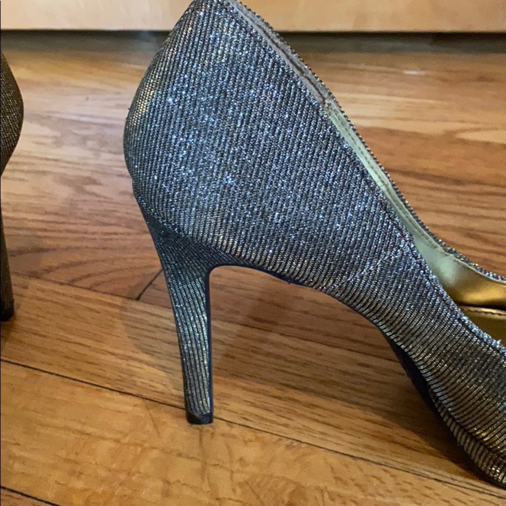 High heels - Picture 2 of 4